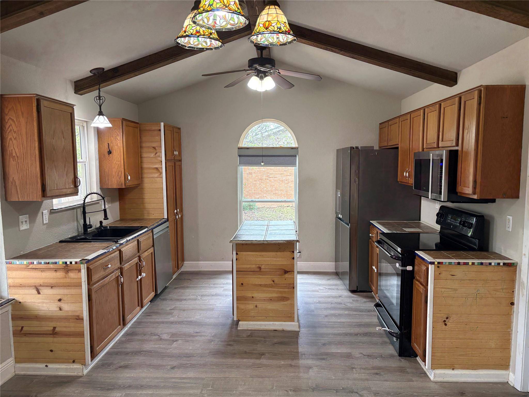 203 South Mt Rushmore DR, Cedar Park, TX 78613