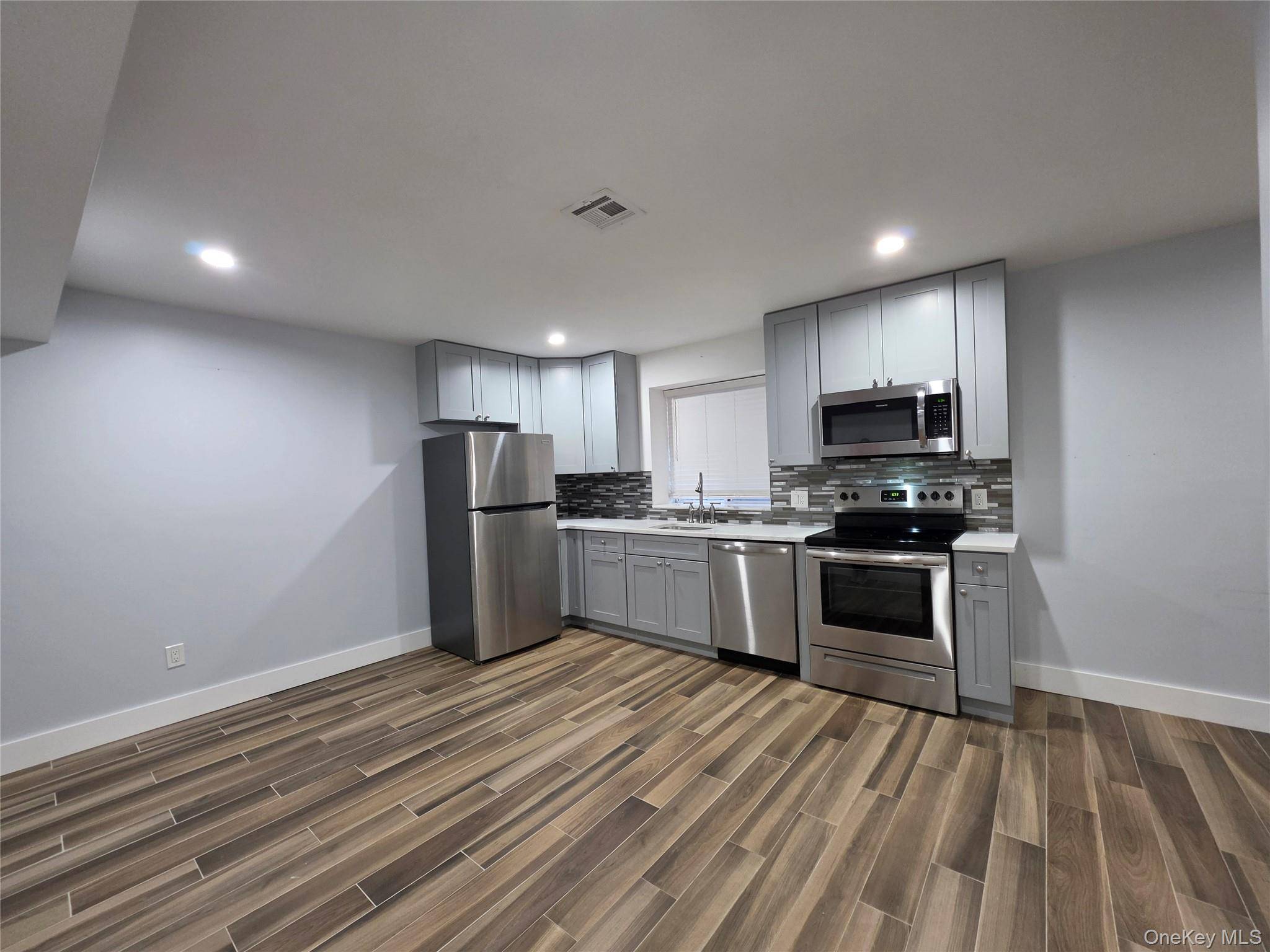 18 Miramar AVE, East Patchogue, NY 11772