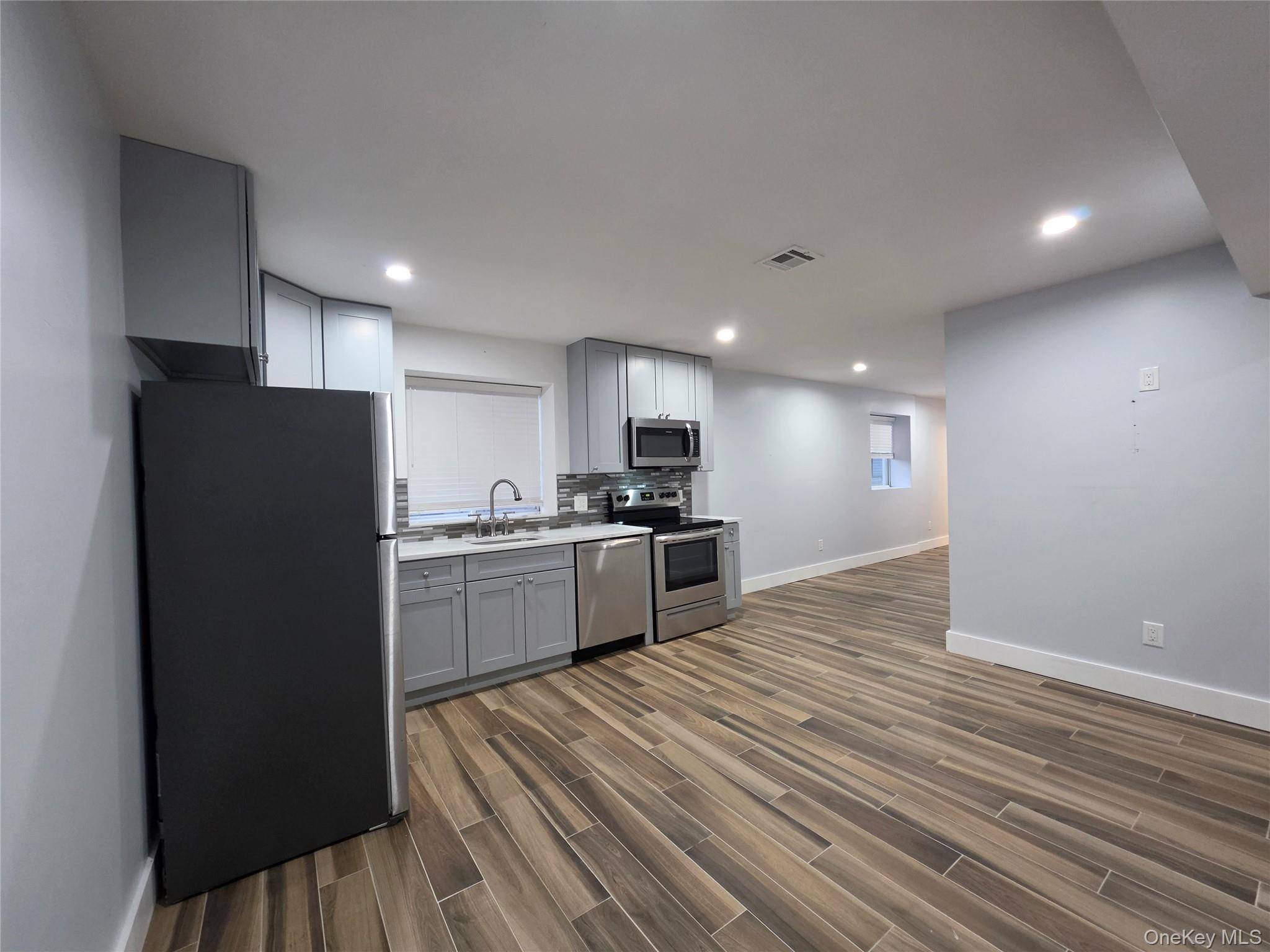 18 Miramar AVE, East Patchogue, NY 11772