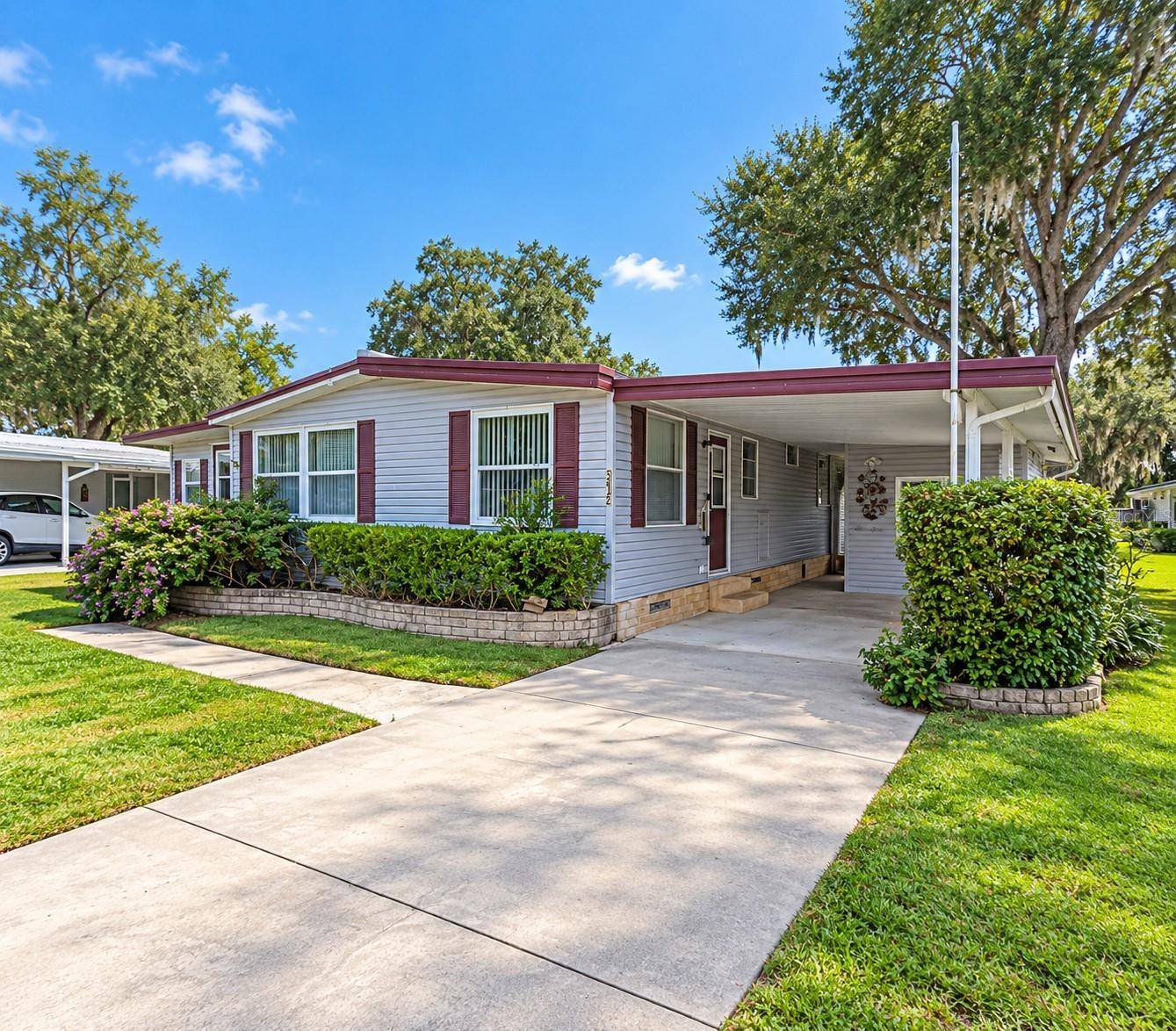 512 PALO VERDE DR, Leesburg, FL 34748