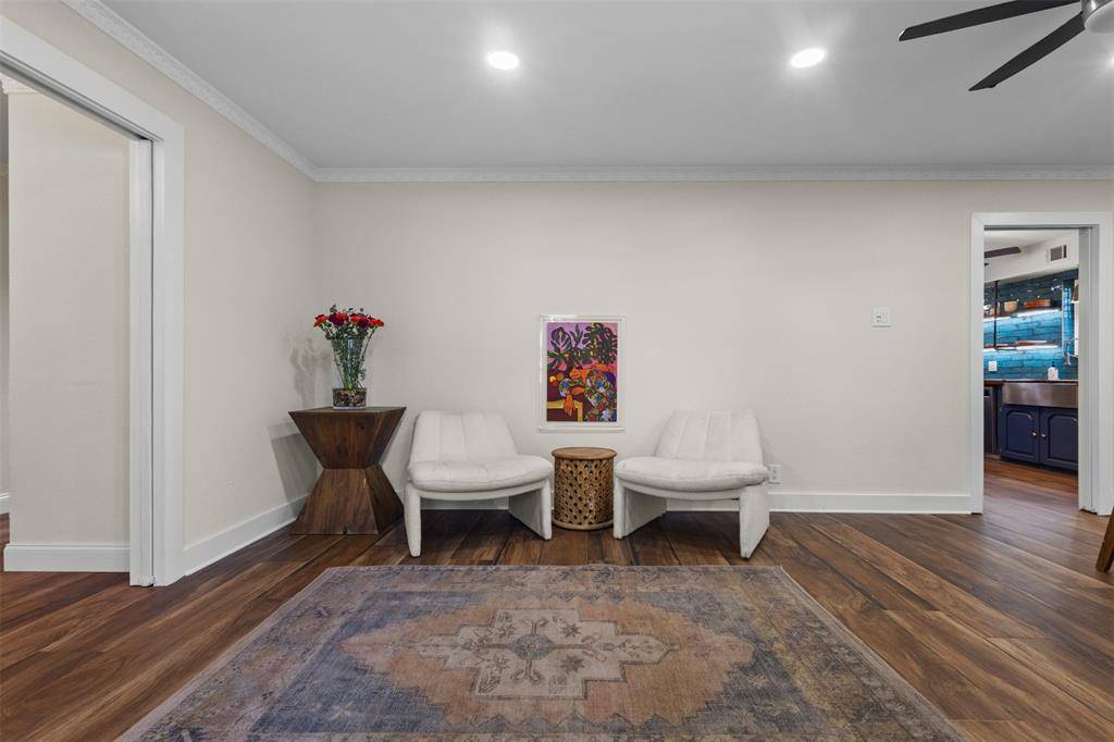 11132 Yorksprings Drive, Dallas, TX 75218