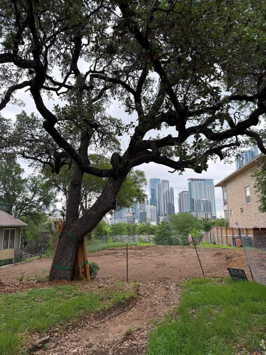 314 Le Grande Ave, Austin, TX 78704