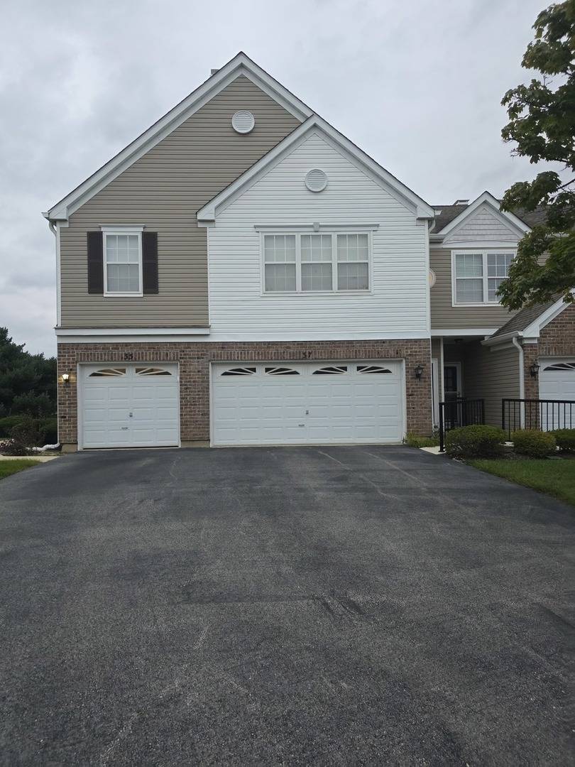 37 Arboretum DR #1, Lombard, IL 60148