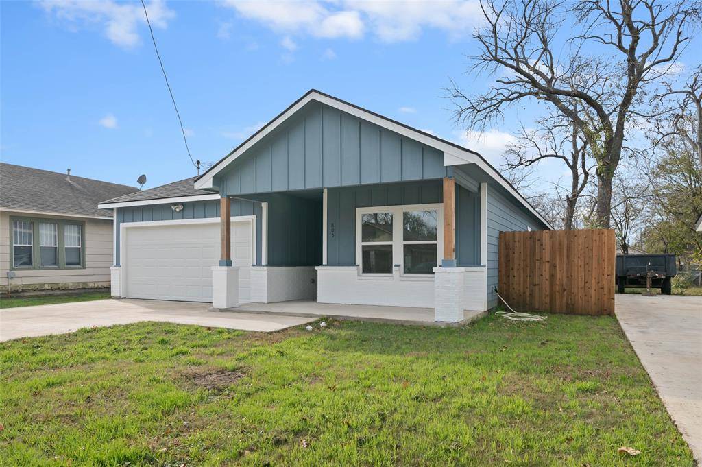 805 Ritchey Street, Gainesville, TX 76240