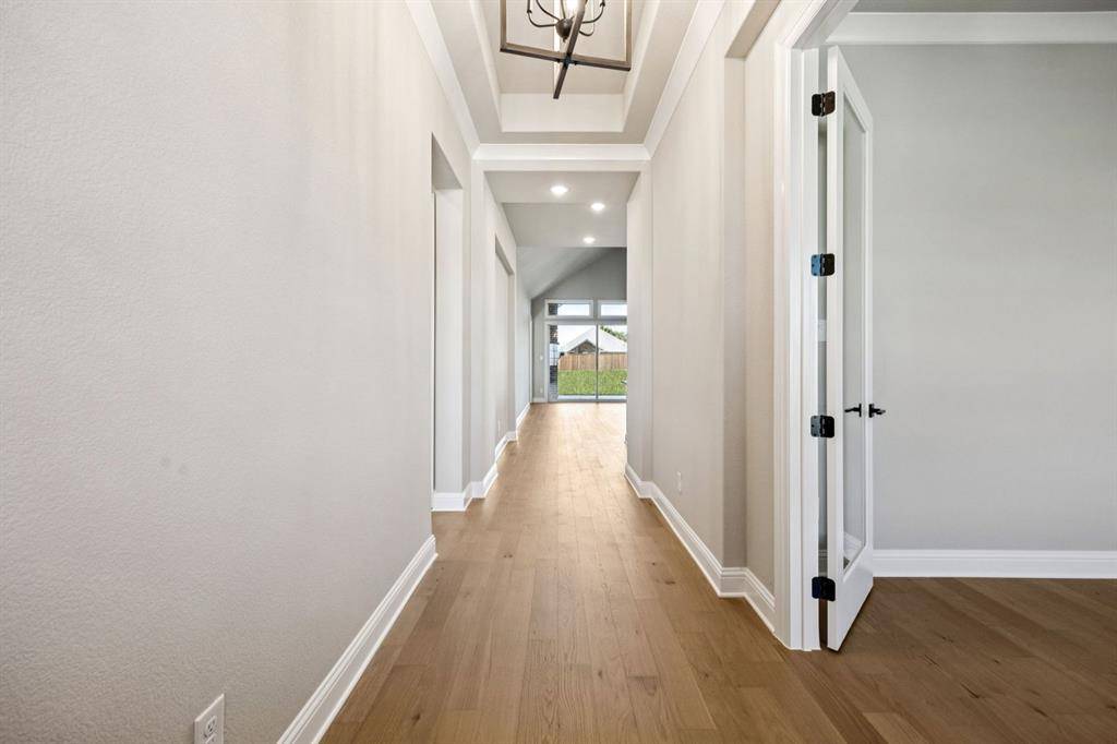137 Cross Timbers Street, Azle, TX 76020