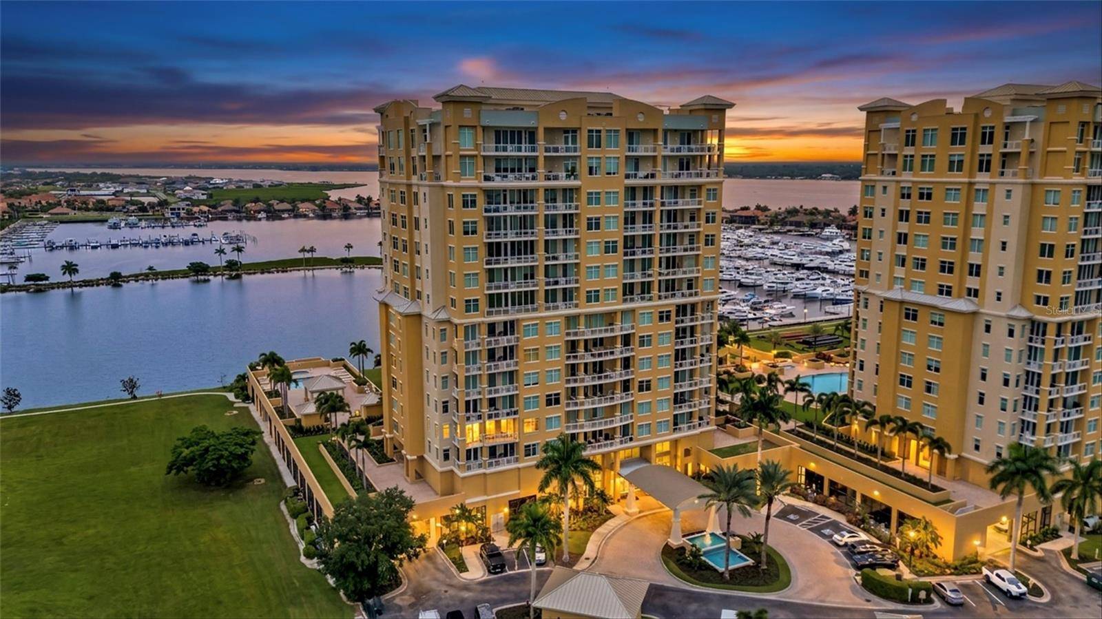 140 RIVIERA DUNES WAY #306, Palmetto, FL 34221