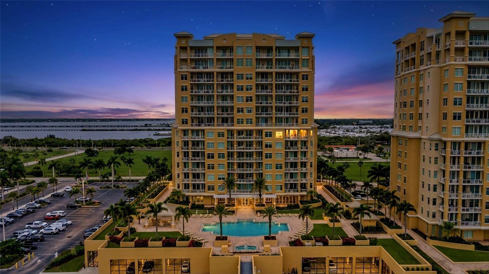 130 RIVIERA DUNES WAY #701, Palmetto, FL 34221