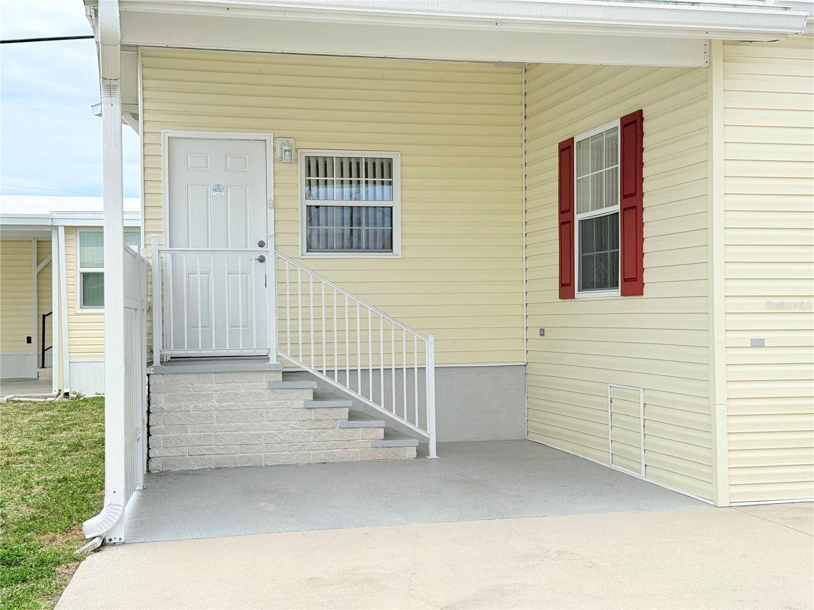 2050 CHAMPION ST, Sarasota, FL 34231