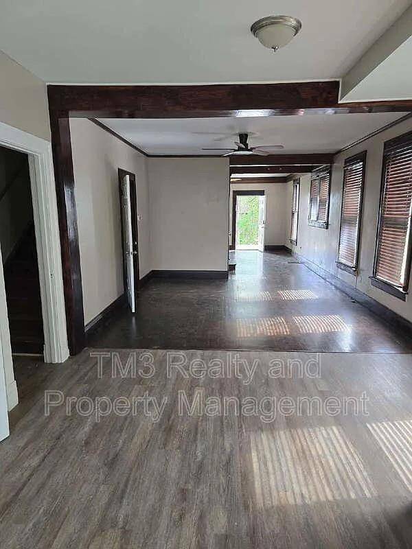 300-302 Miami ST, Out Of State, TX 66048