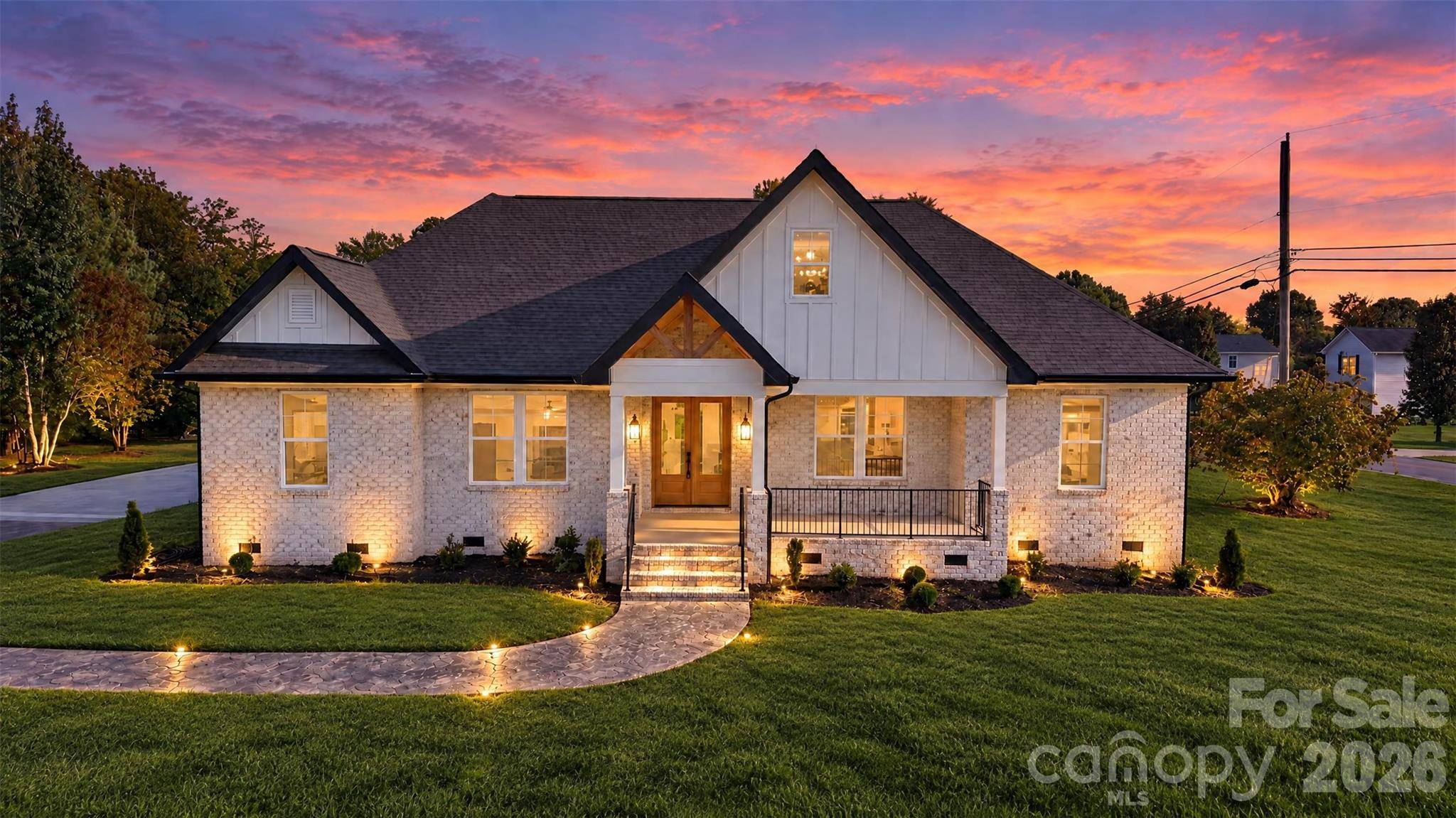 122 Manteo RD, Lexington, NC 27292