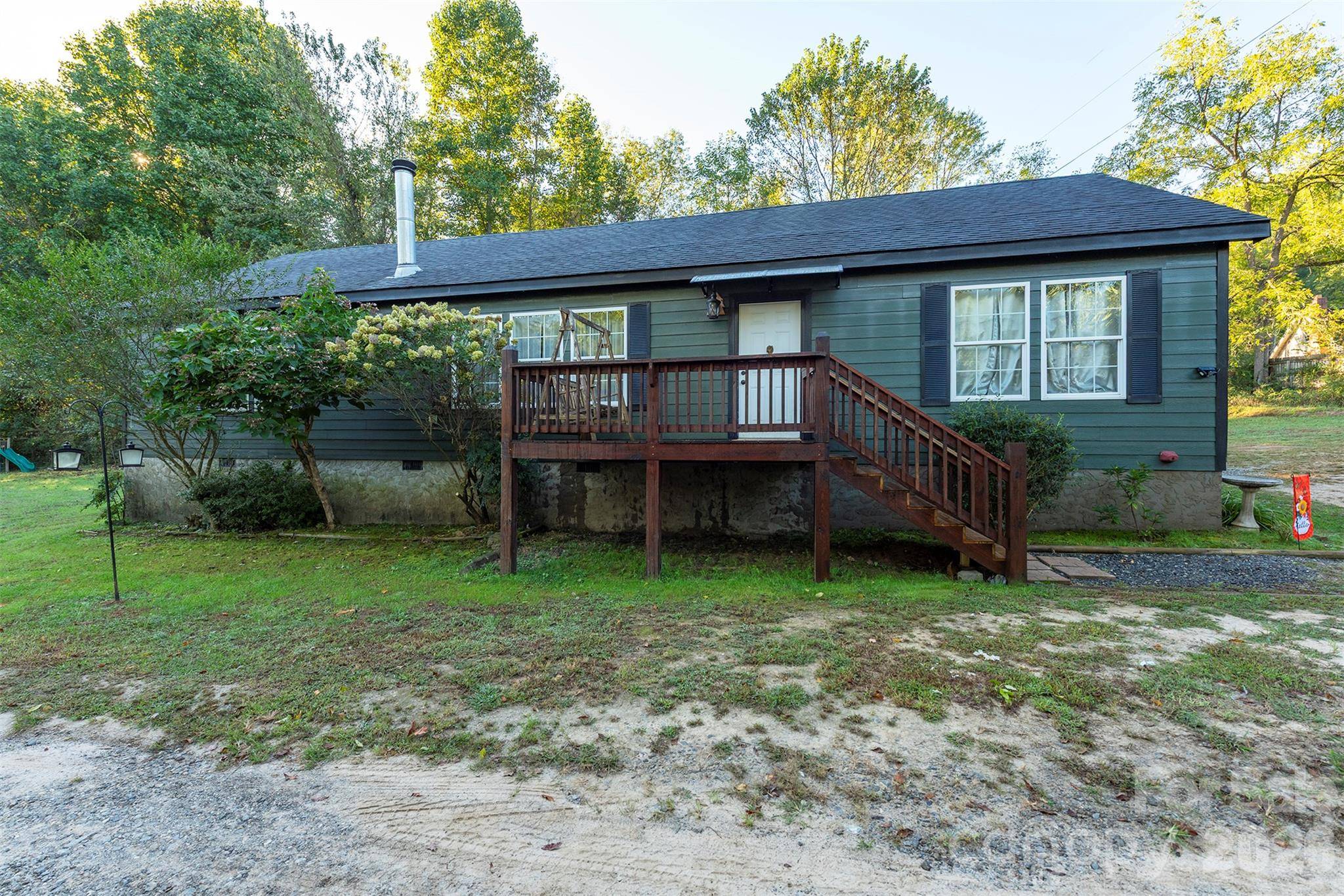 12 Stoney Creek LN, Candler, NC 28715