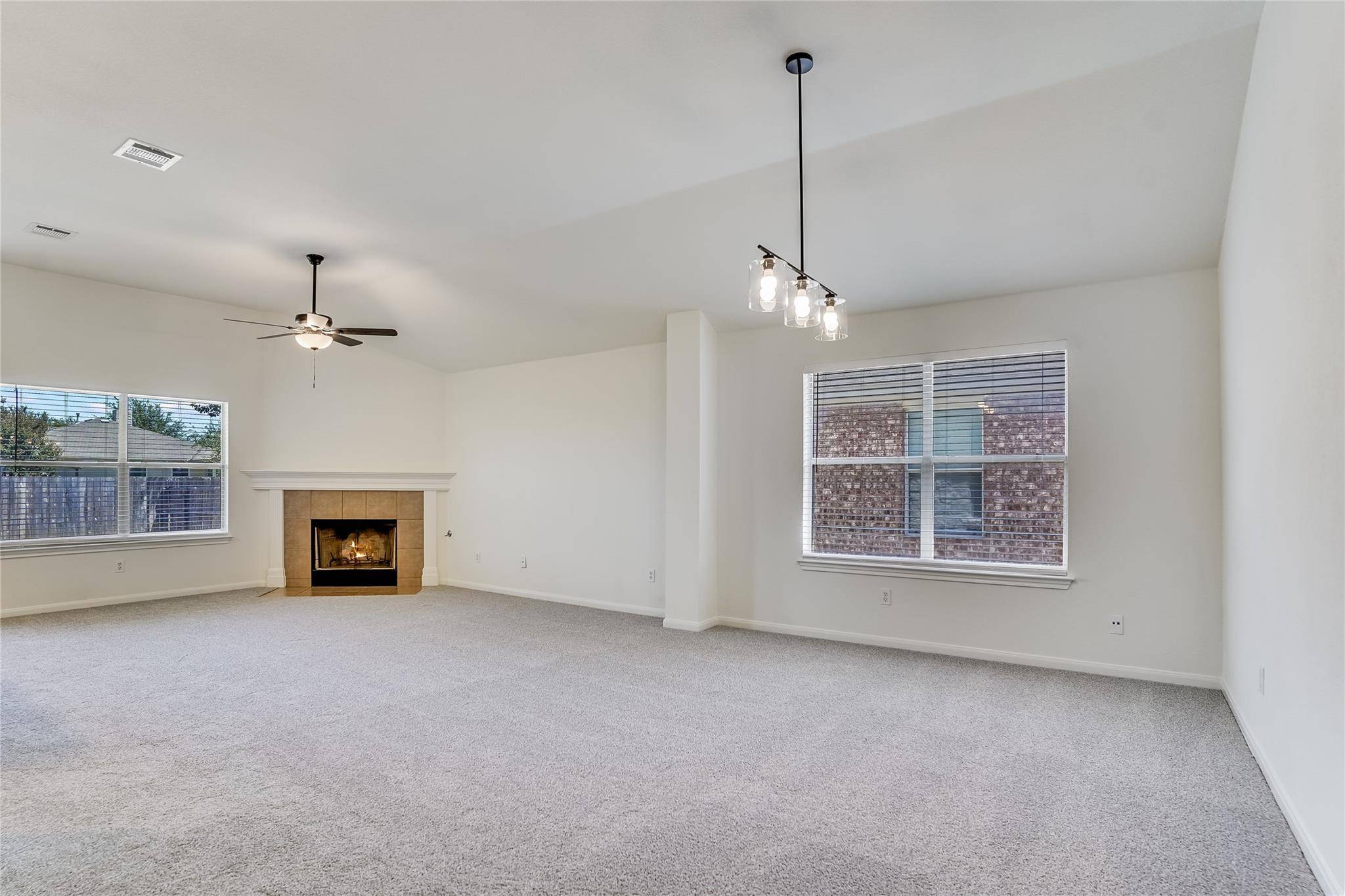 105 Javelina TRL, Bastrop, TX 78602