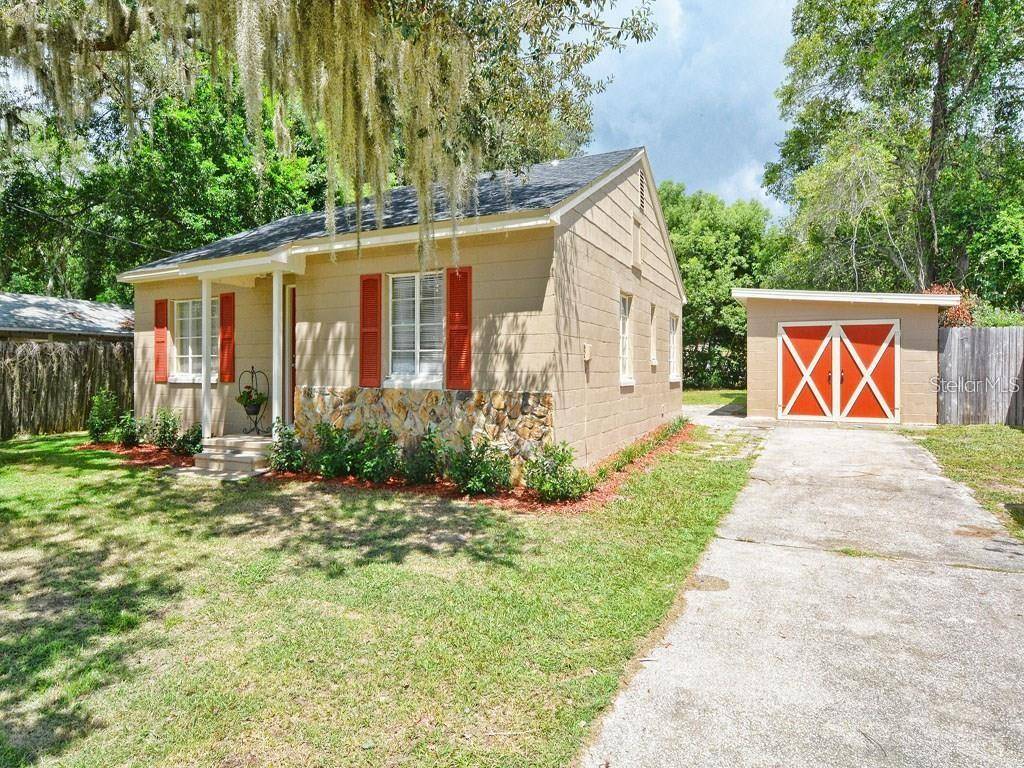 306 N MOSS ST, Leesburg, FL 34748