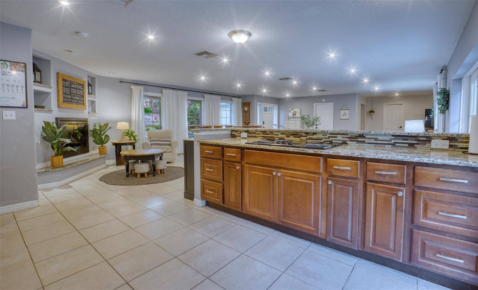 398 PALM DR, Oviedo, FL 32765