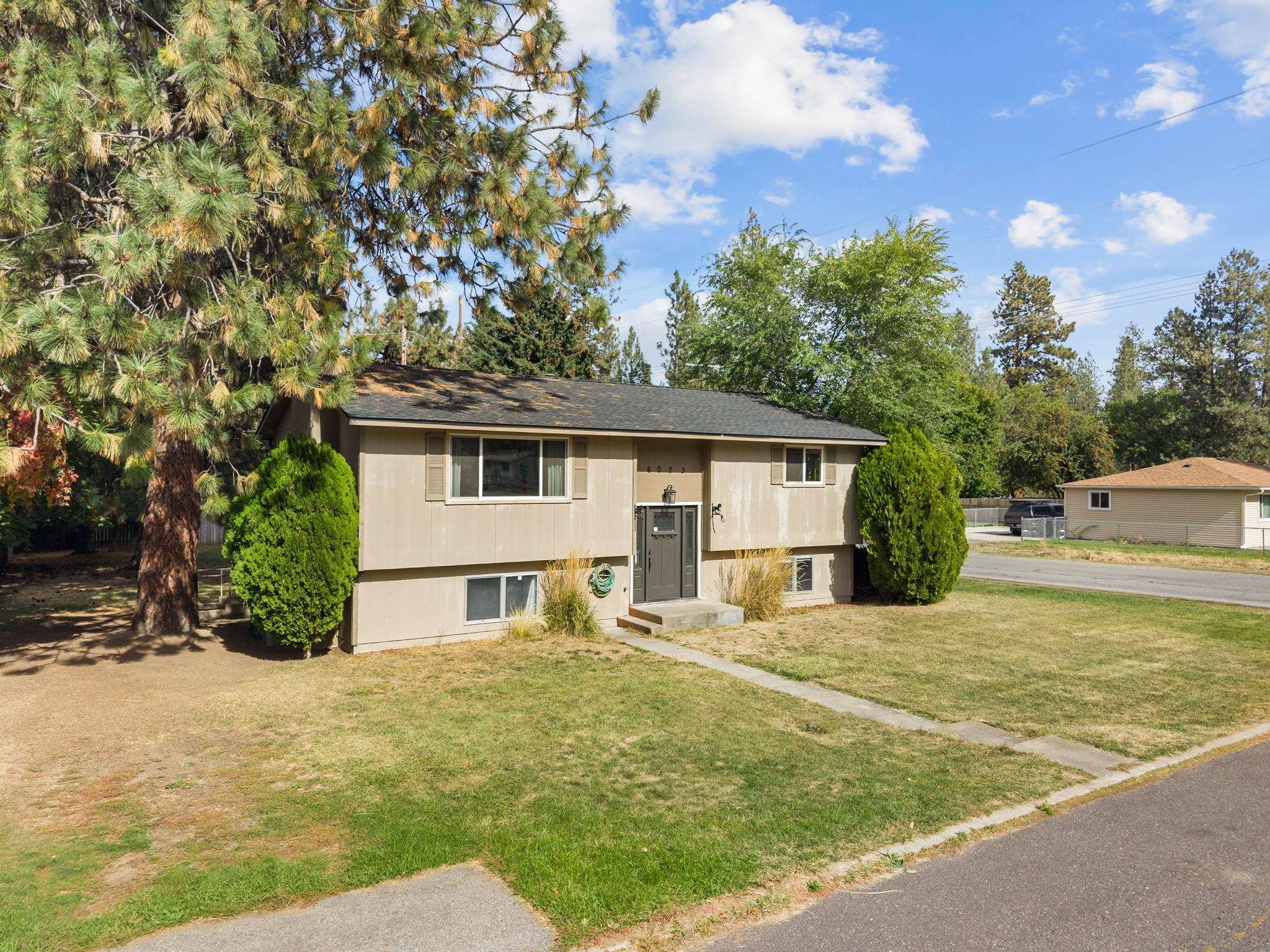 6023 E 12th Ave, Spokane Valley, WA 99212