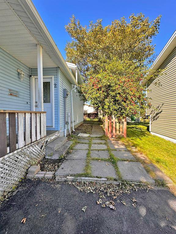 2 McMaster Place, Mount Pearl, NL A1N 2X5