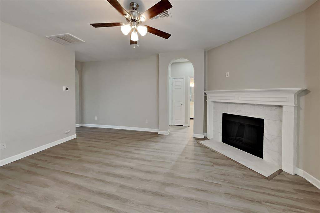 1621 Churchill Lane, Mansfield, TX 76063