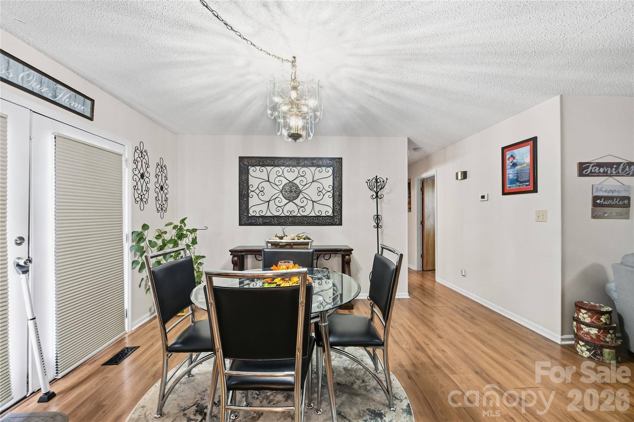 305 W Timberland DR, Grover, NC 28073