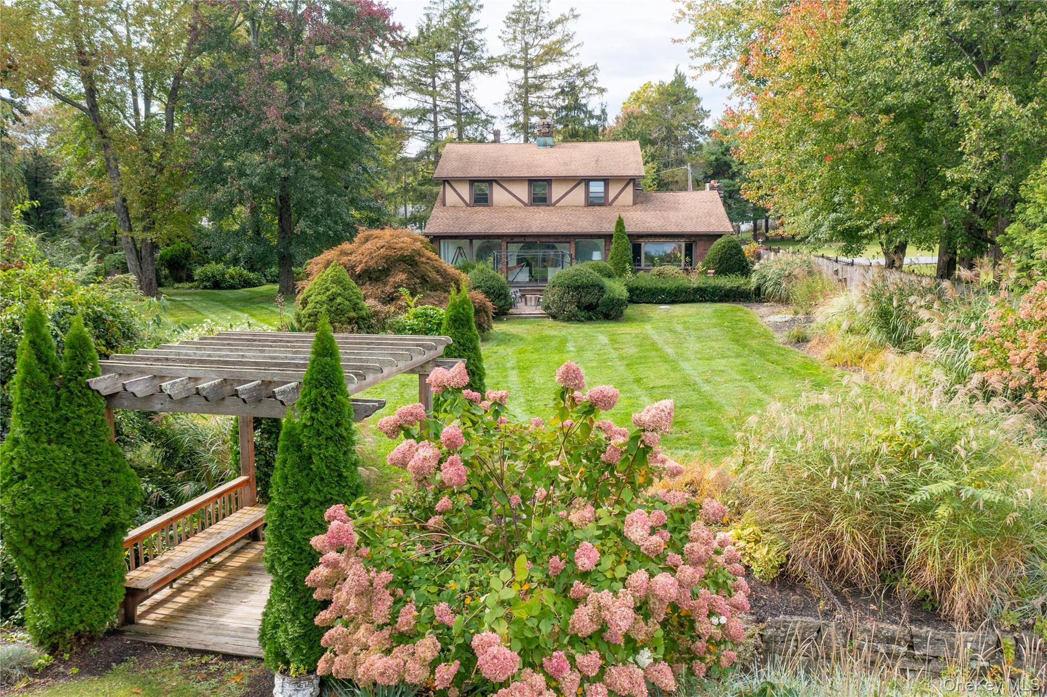 16 W Lake BLVD, Mahopac, NY 10541