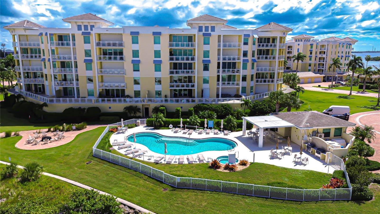 650 COLLANY RD #406, Tierra Verde, FL 33715