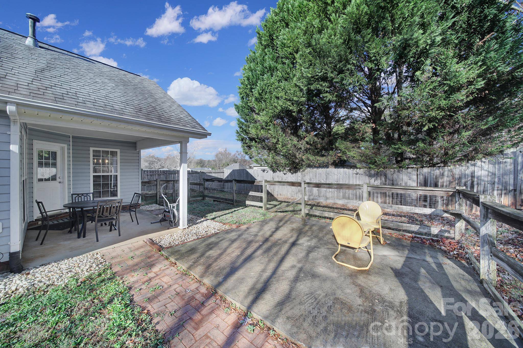 713 Pesca LN, Matthews, NC 28104