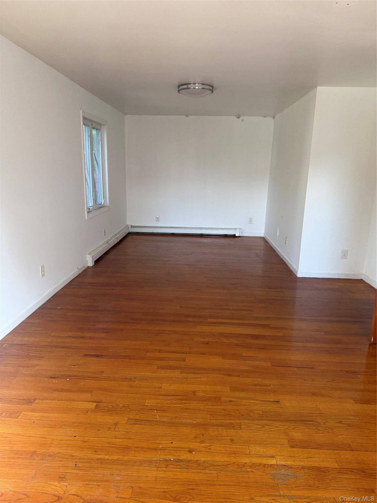 346 Sheridan ST, Westbury, NY 11590