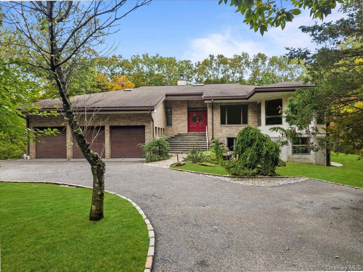 21 Tall Pines LN, Bedford Corners, NY 10549