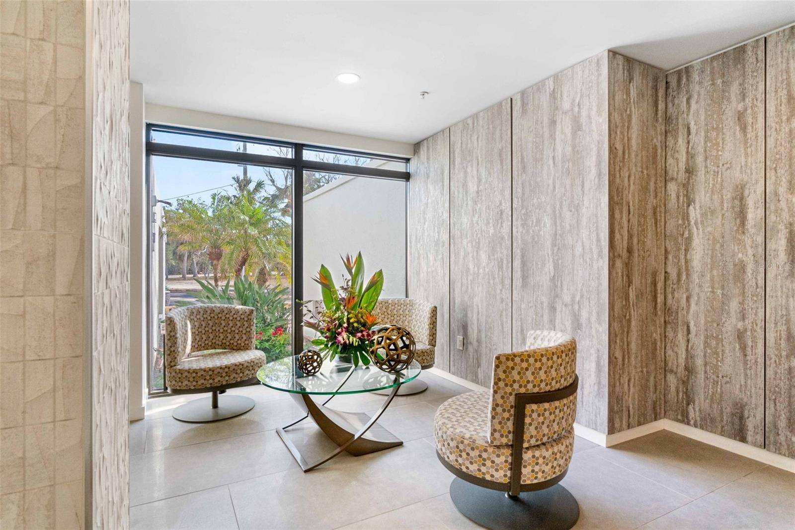 4822 OCEAN BLVD #8B, Sarasota, FL 34242