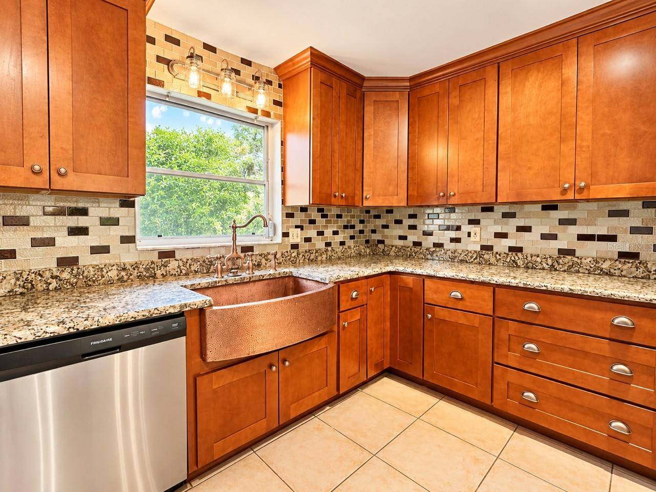 4709 BROOKSDALE DR, Sarasota, FL 34232