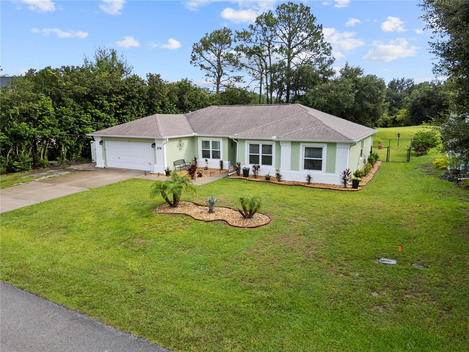 206 LONDON DR, Palm Coast, FL 32137