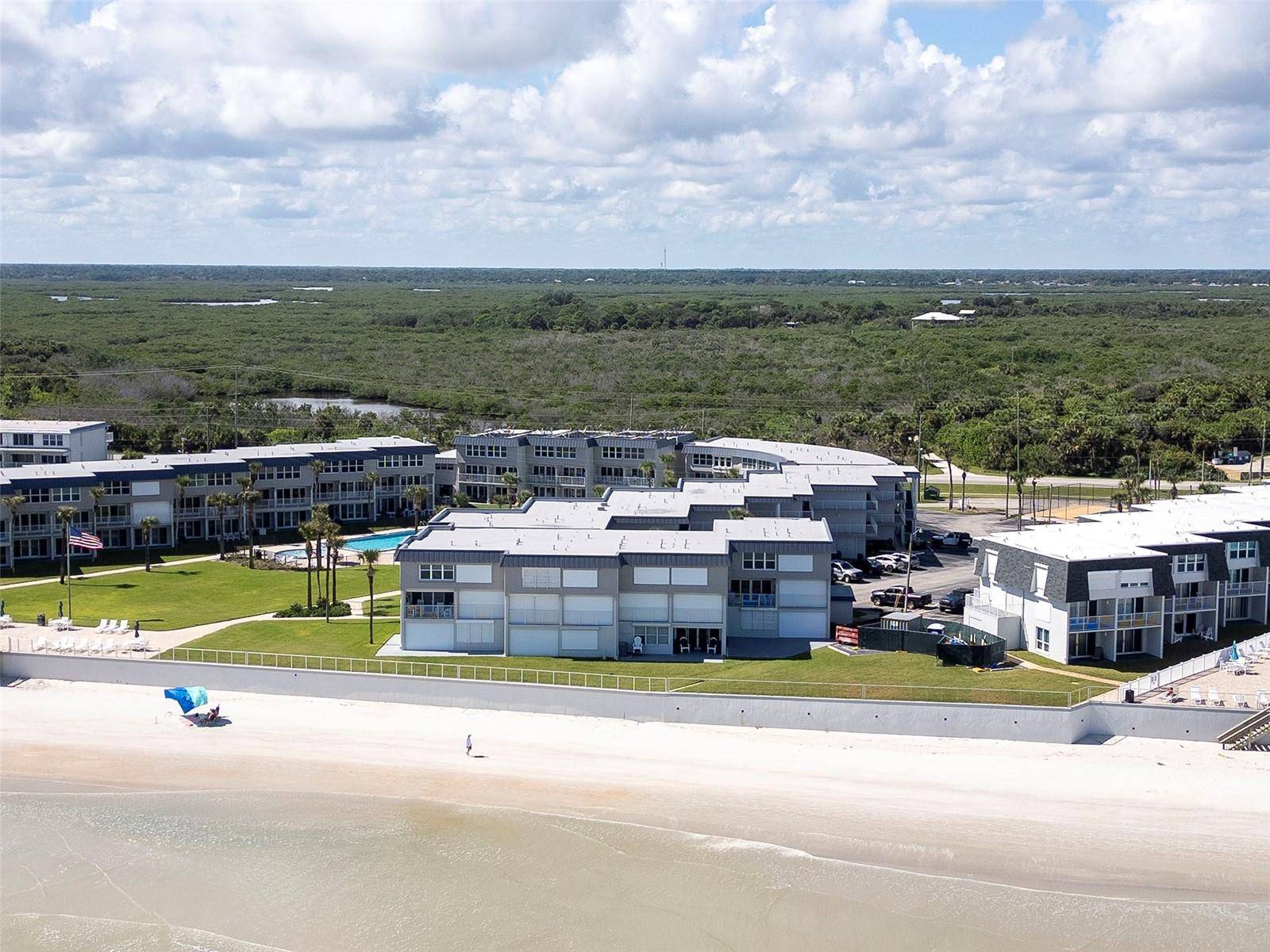 4841 SAXON DR #F-207, New Smyrna Beach, FL 32169