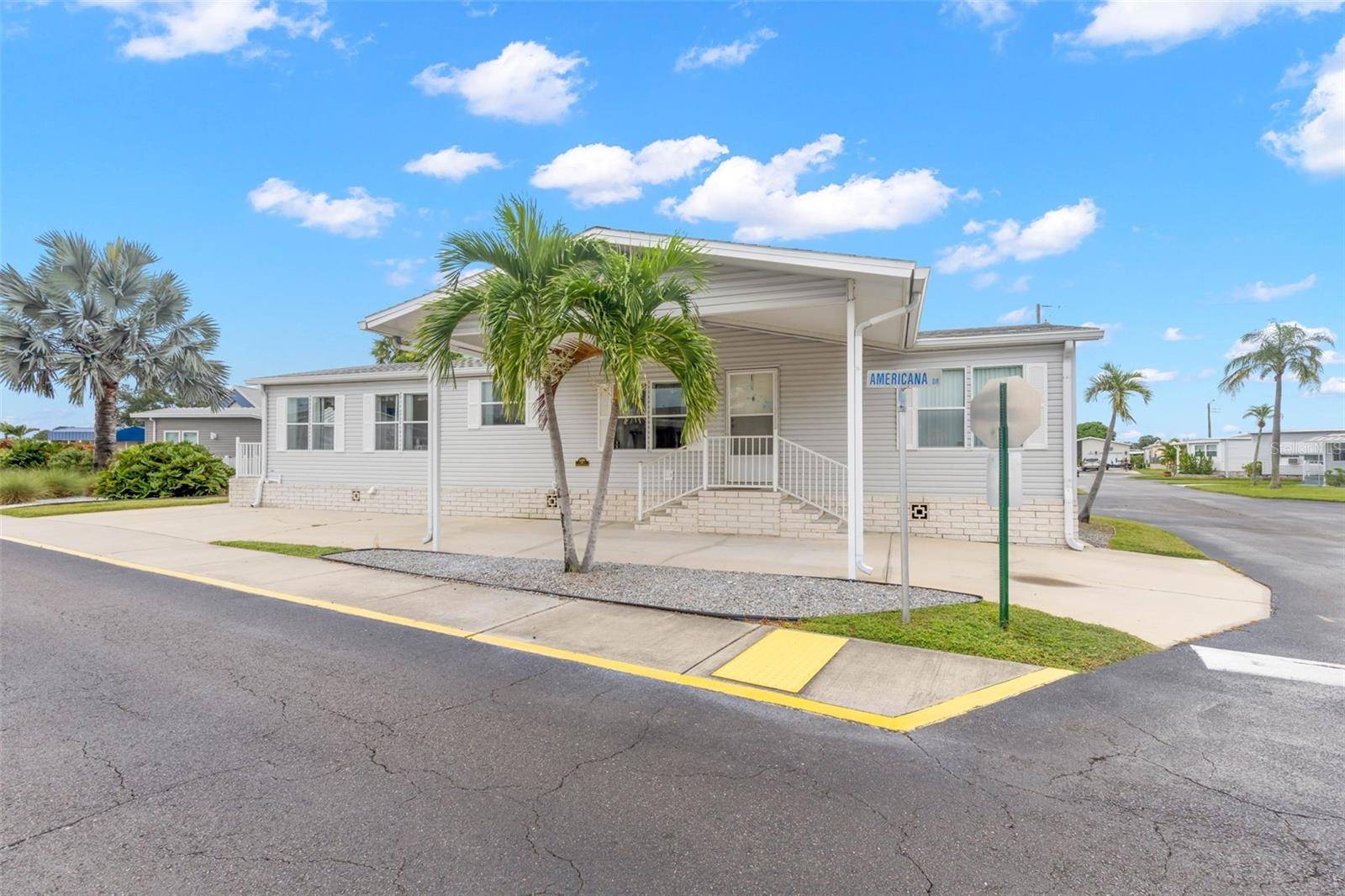 166 AMERICANA CT NE #224, St Petersburg, FL 33702