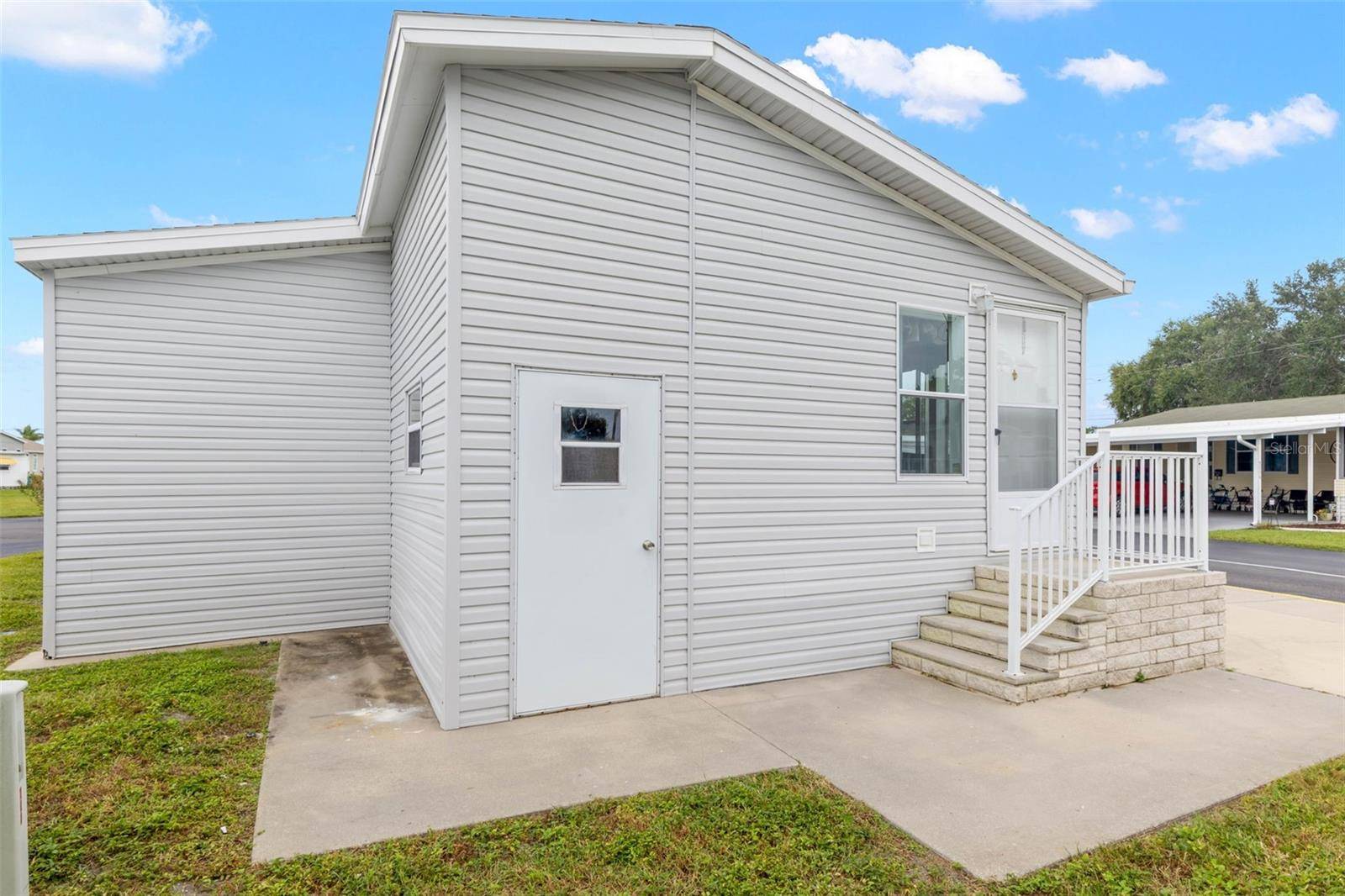 166 AMERICANA CT NE #224, St Petersburg, FL 33702