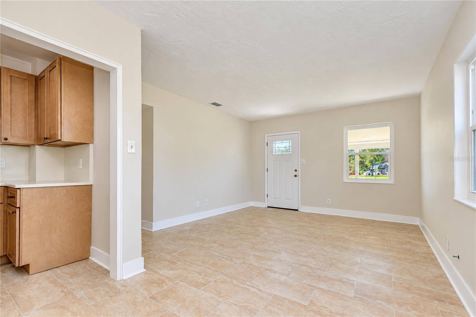 4117 BAY ST NE, St Petersburg, FL 33703