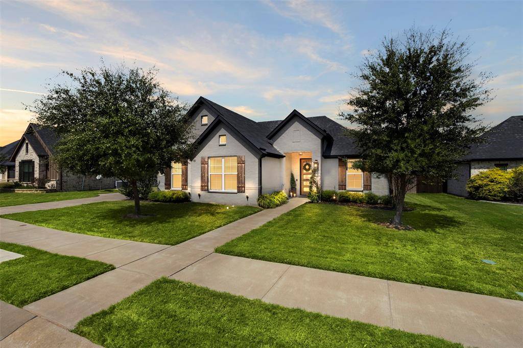 116 Steves Way, Waxahachie, TX 75165