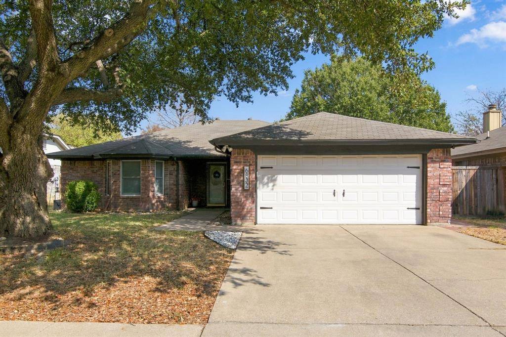 6832 Lyndale Drive, Watauga, TX 76148