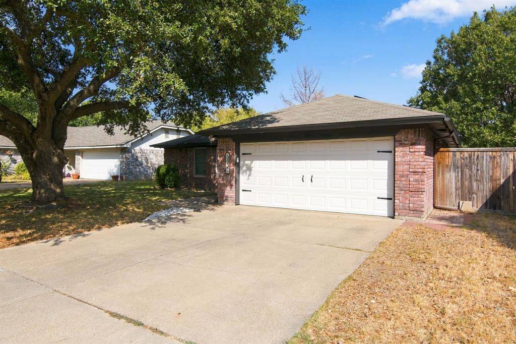 6832 Lyndale Drive, Watauga, TX 76148