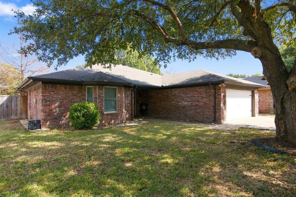 6832 Lyndale Drive, Watauga, TX 76148
