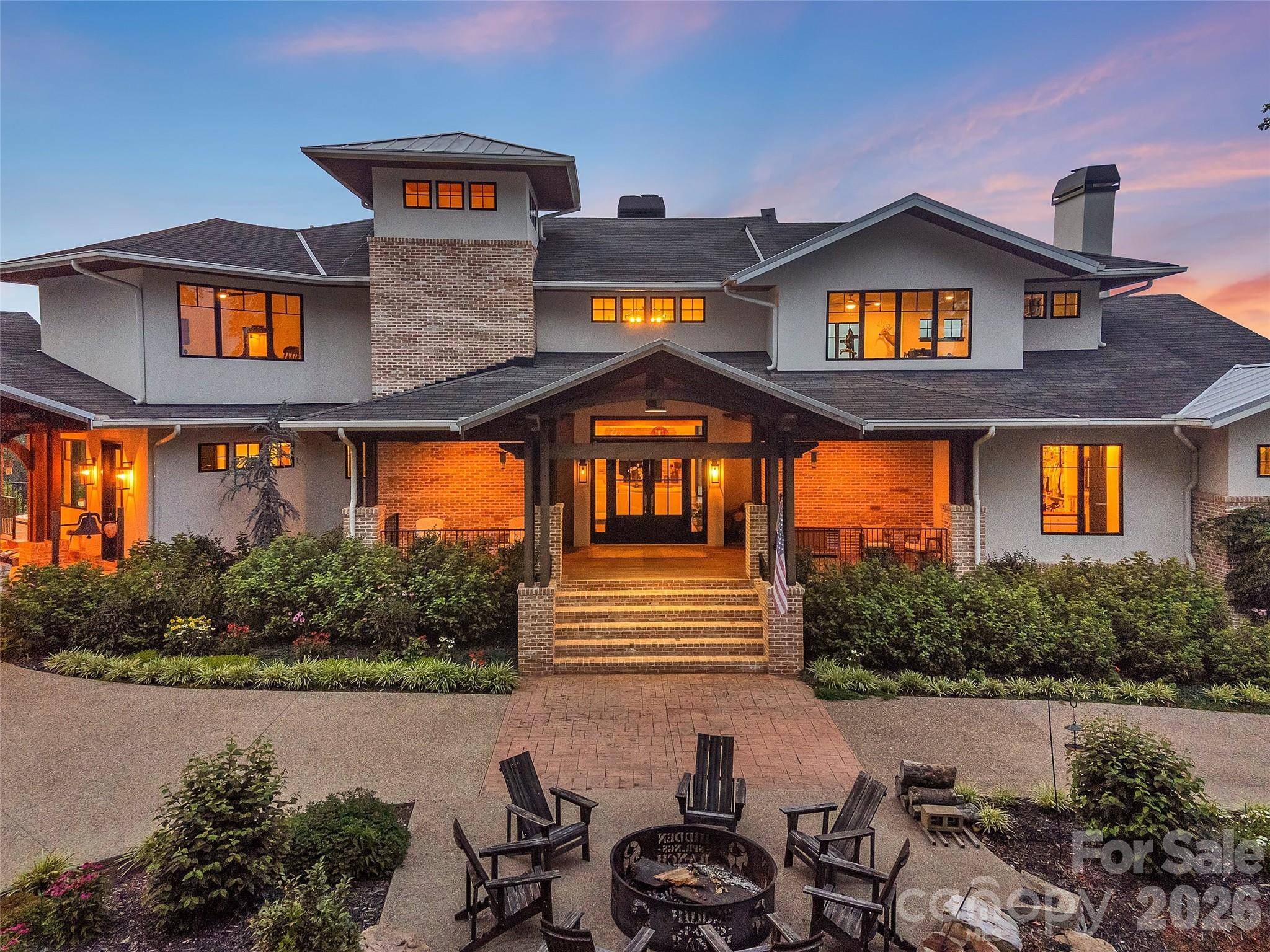26 Bonnies Cove TRL, Mills River, NC 28759