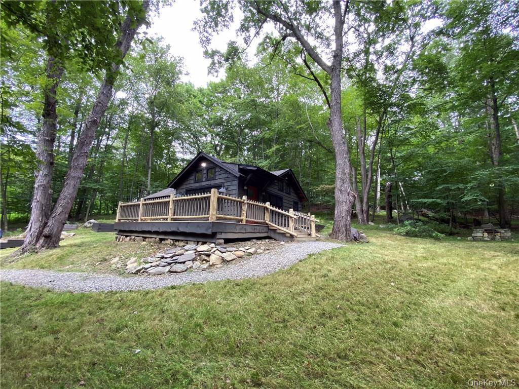 44 Trail of the Hemlocks, Putnam Valley, NY 10579
