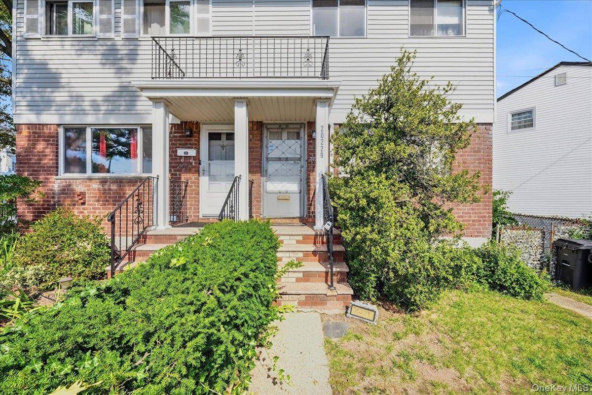 20229 120th AVE, Saint Albans, NY 11412