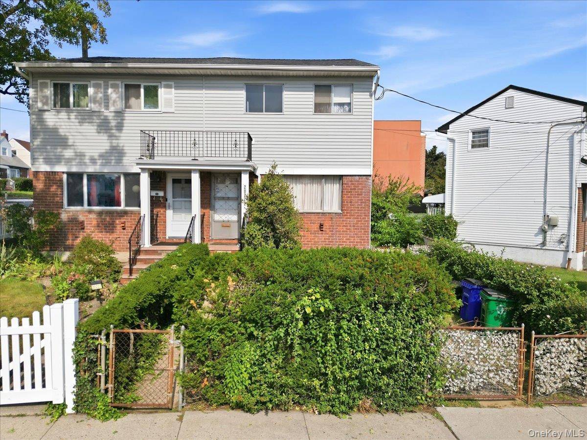 20229 120th AVE, Saint Albans, NY 11412