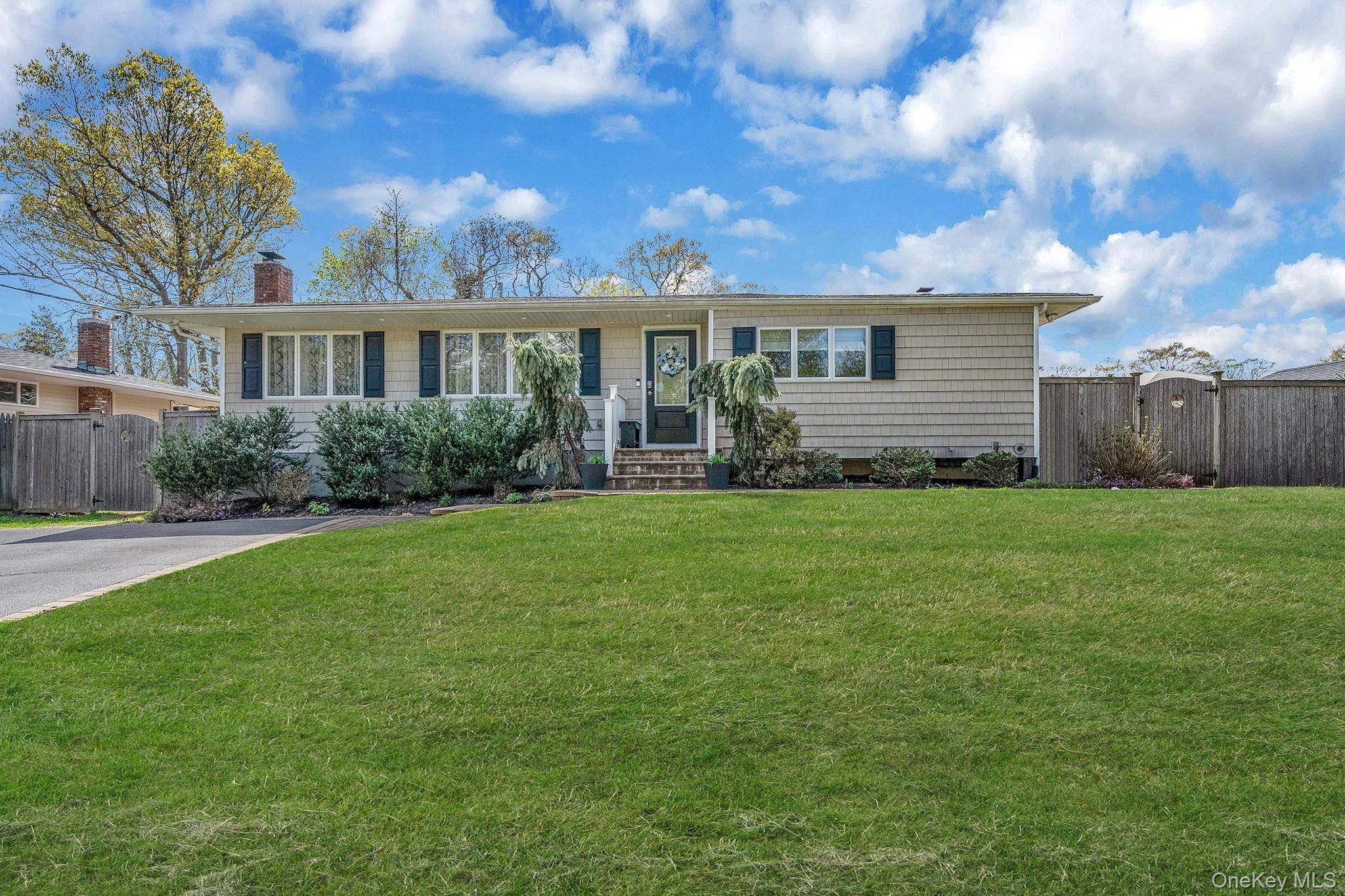 296 Moriches RD, Smithtown, NY 11780