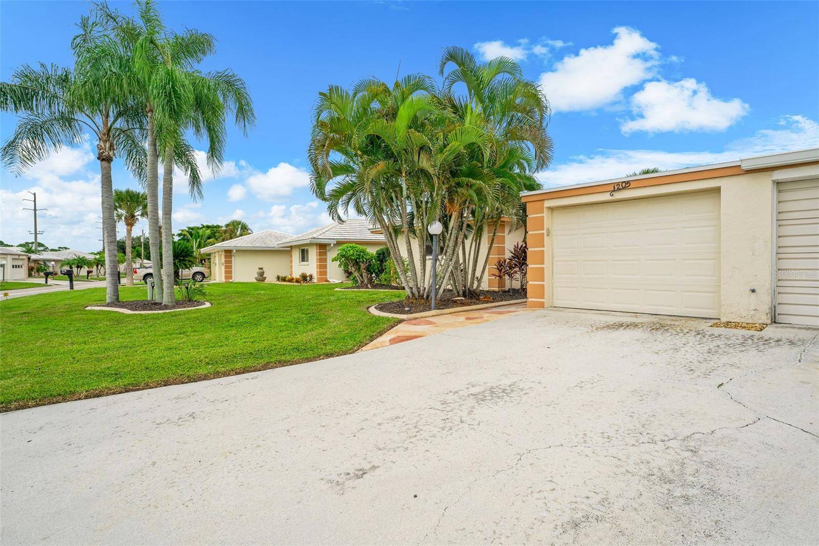 120 VILLA DR #120, Osprey, FL 34229