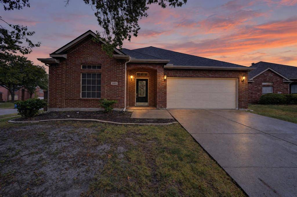 10601 Augusta Lane, Rowlett, TX 75089