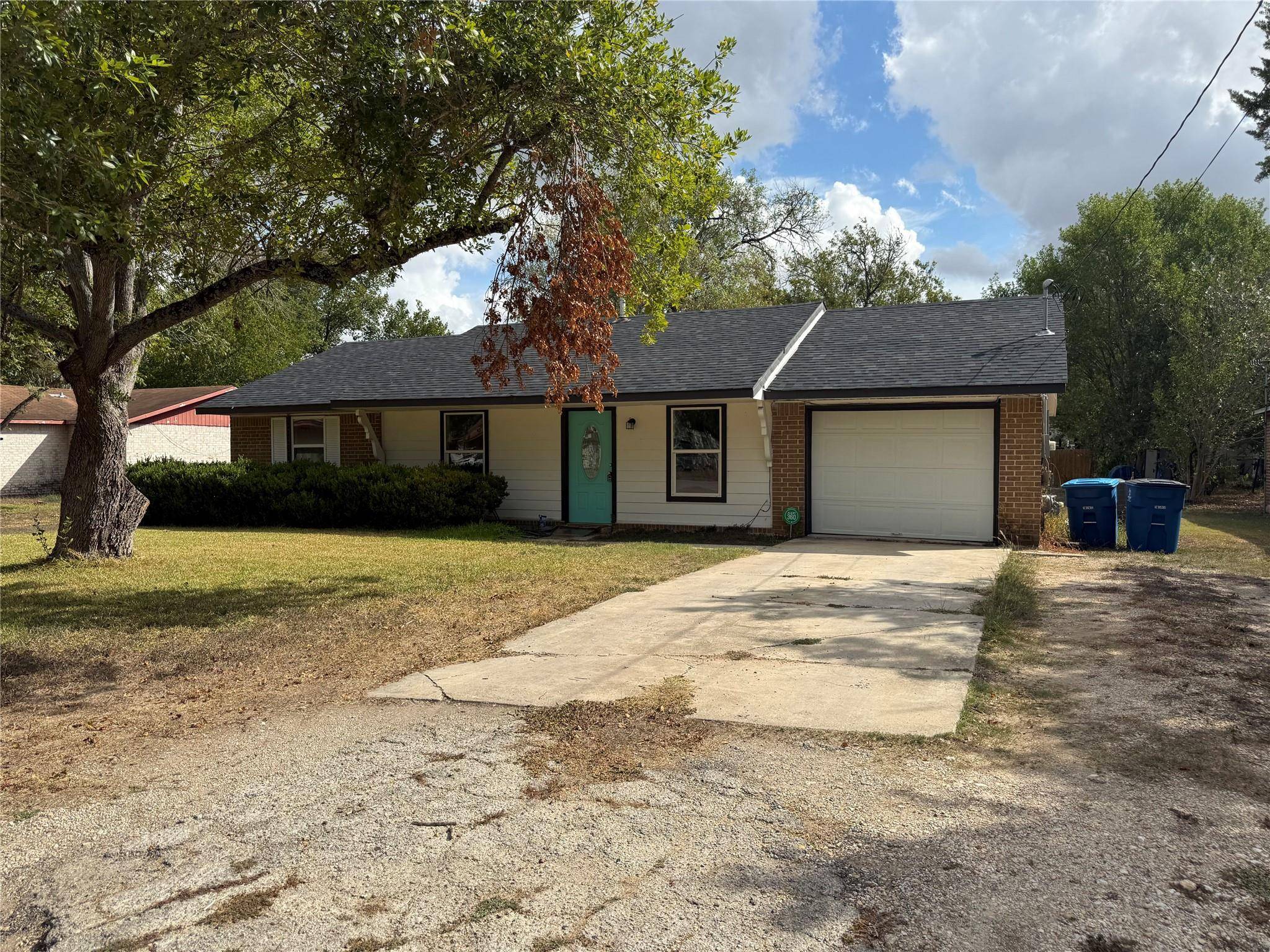 1204 Aransas ST, Lockhart, TX 78644