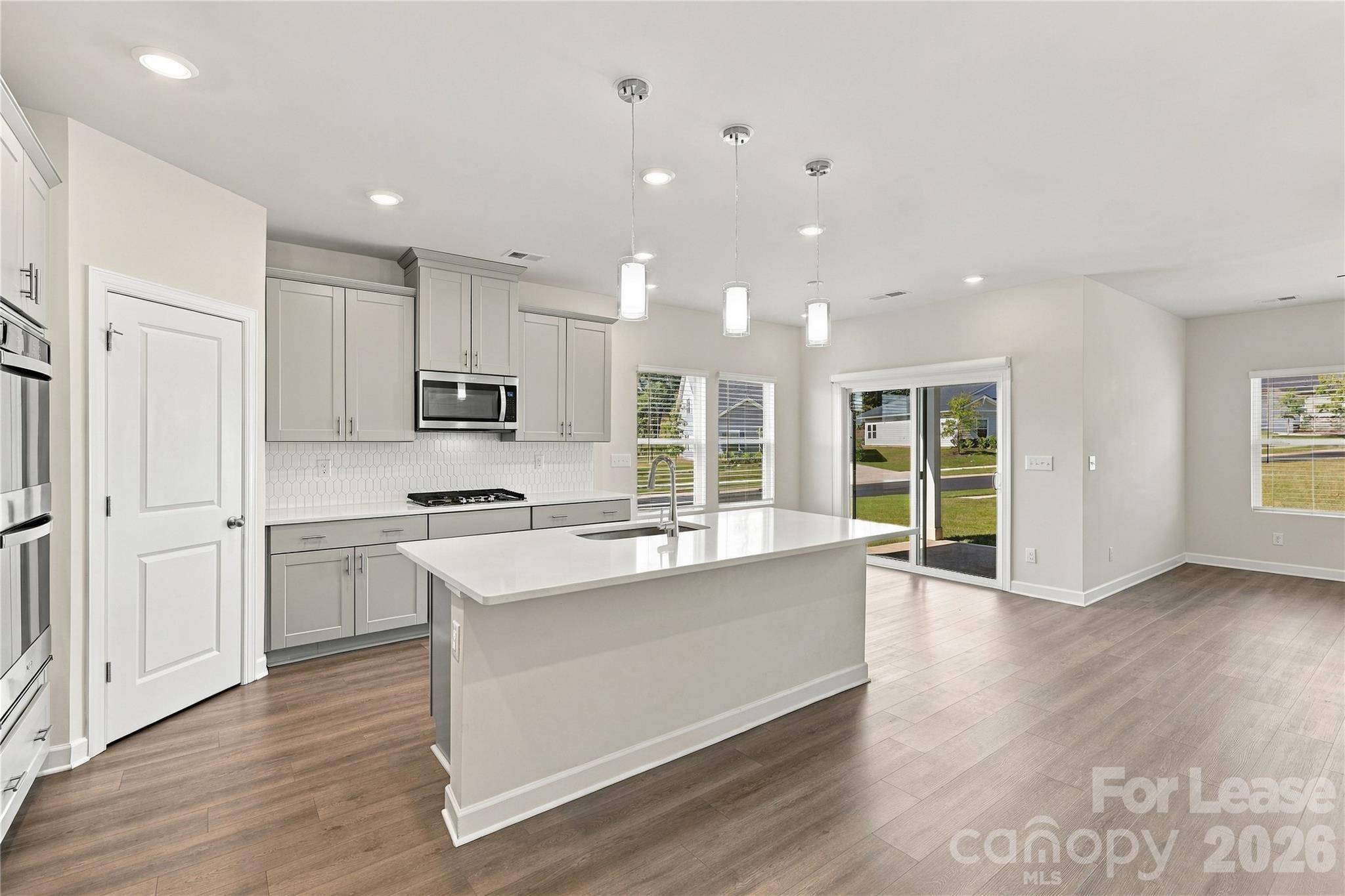 1003 Alicante AVE, Charlotte, NC 28214