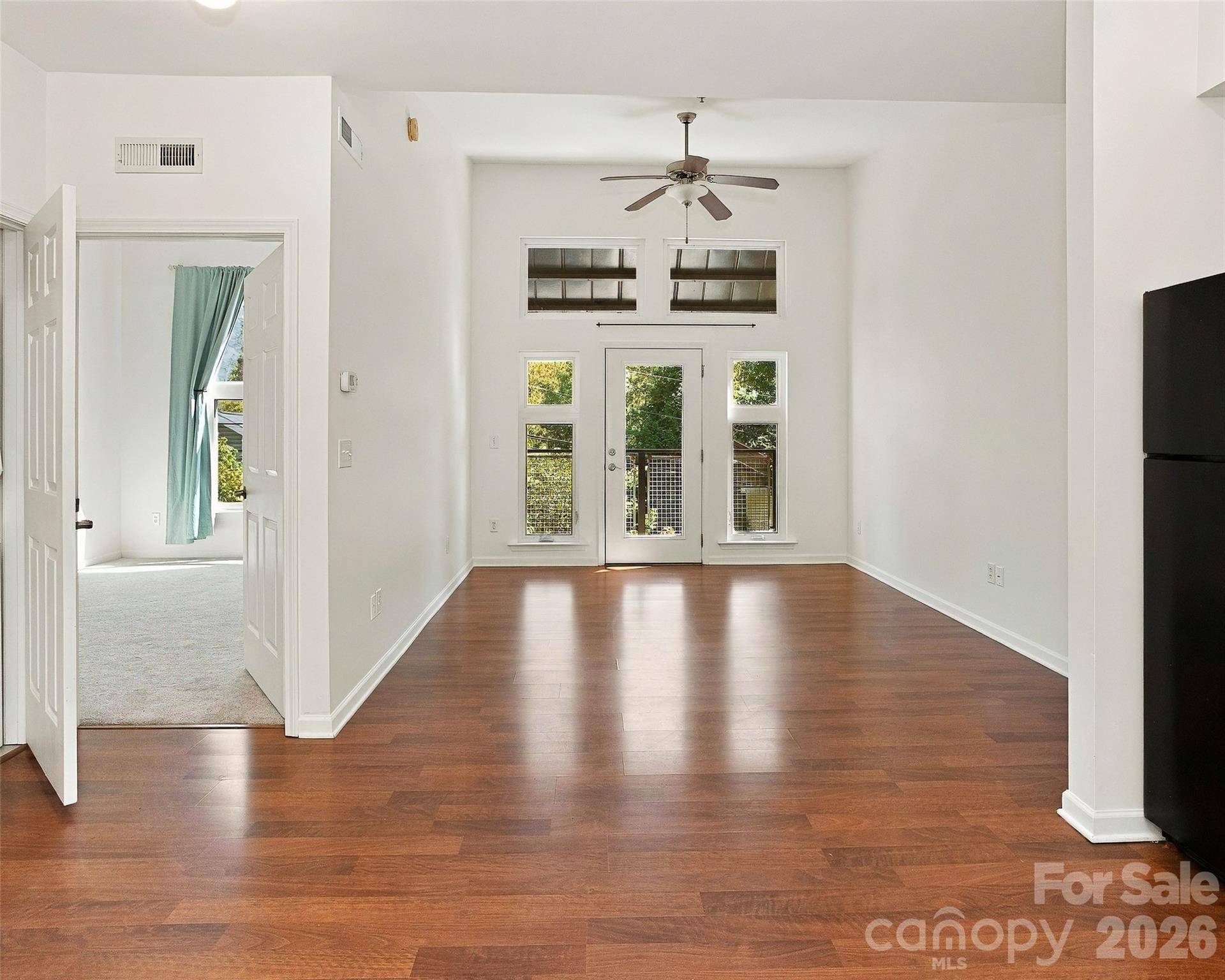 125 Clingman AVE #304, Asheville, NC 28801