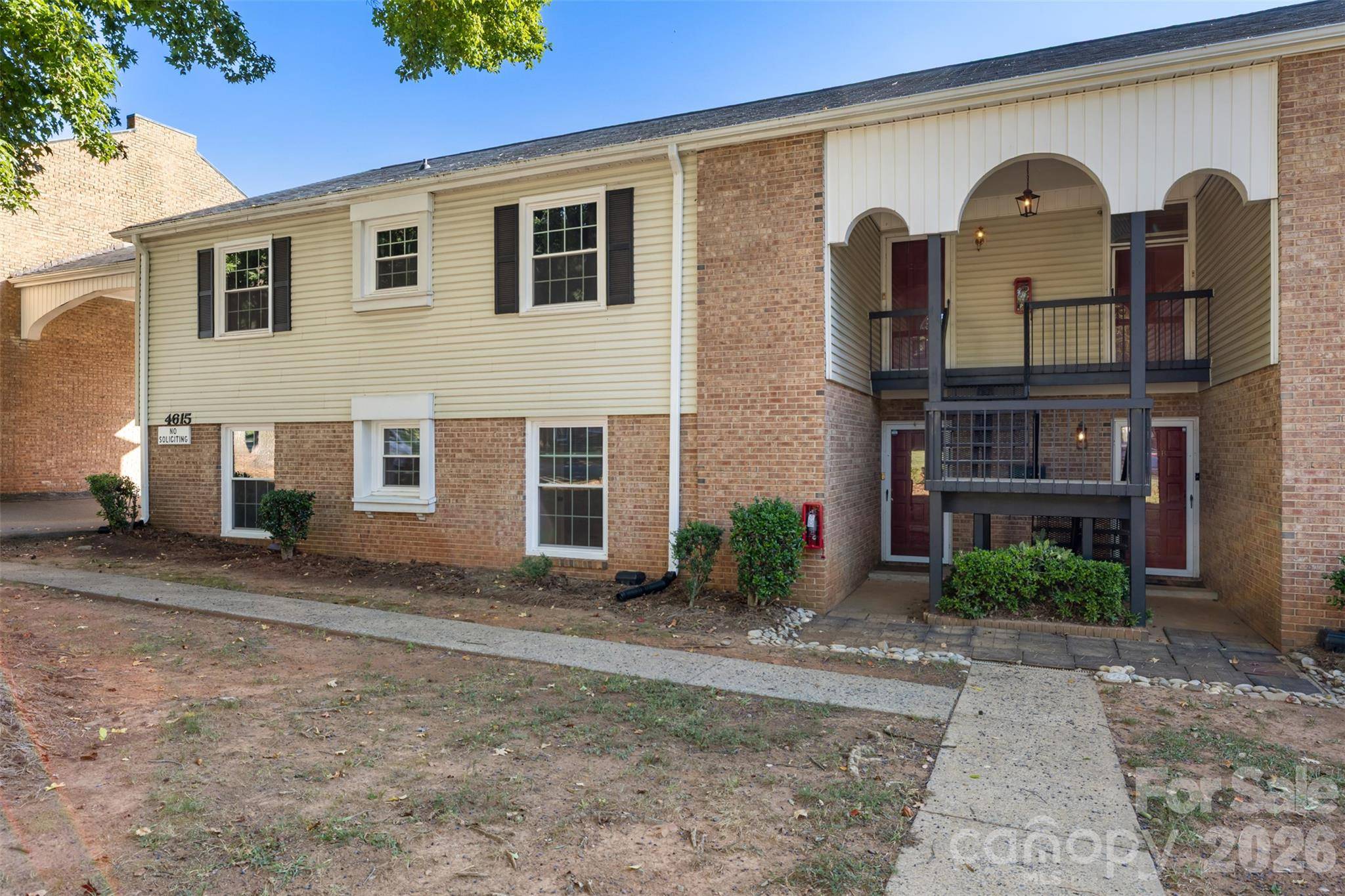 4615 Coronado DR, Charlotte, NC 28212