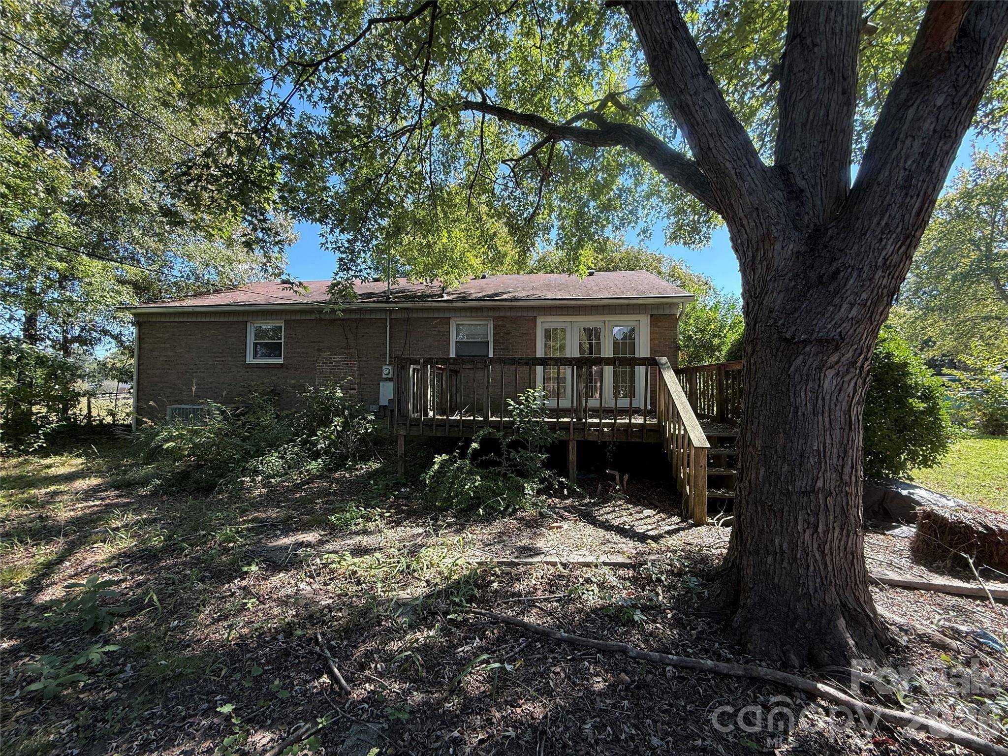 324 Briarwood DR, Dallas, NC 28034